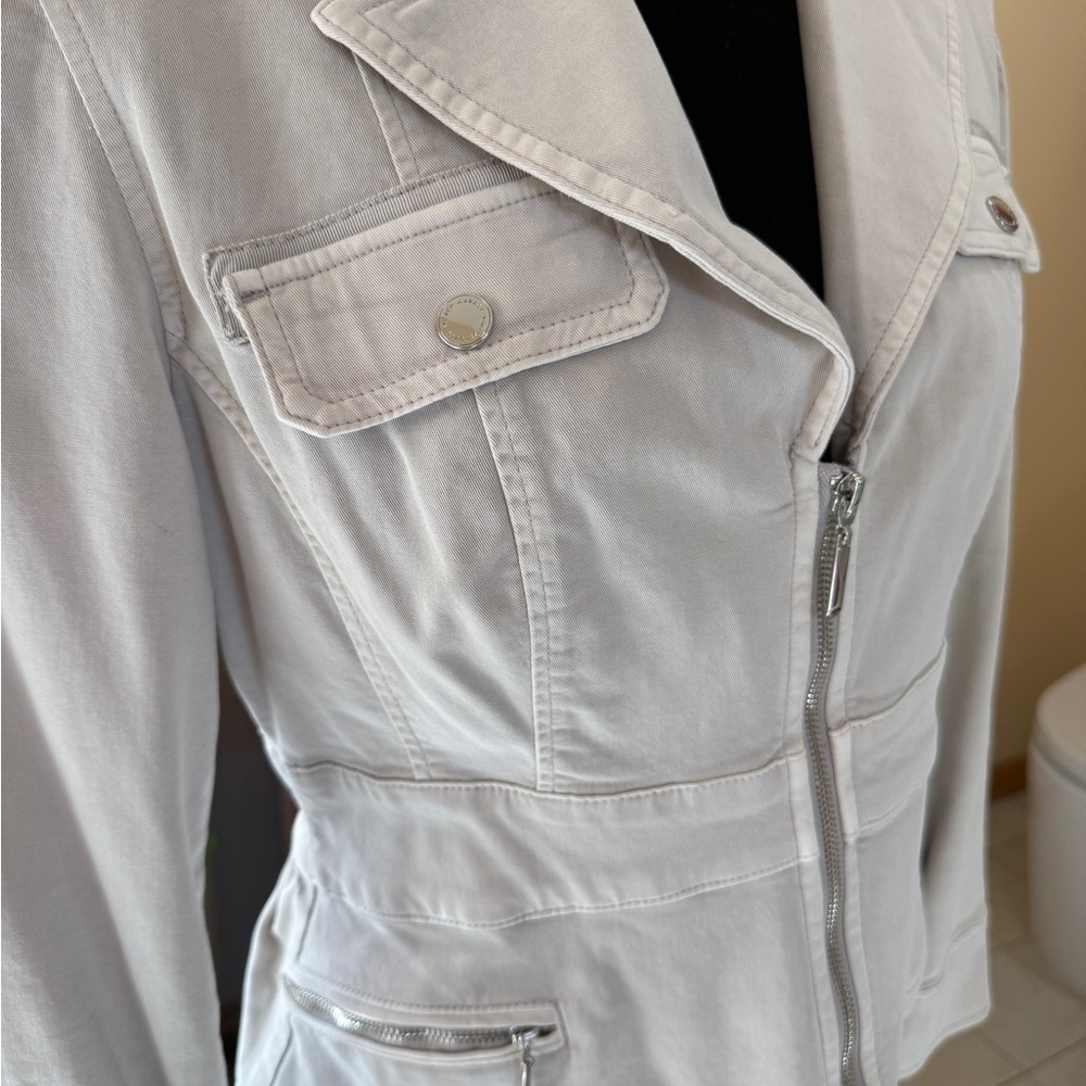 White House Black Market Taupe Zip-Front Utility Jacket - Picture 4 of 9